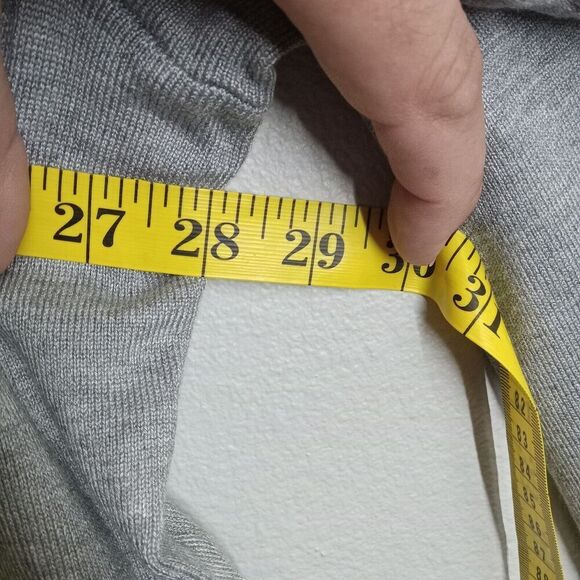 Lane Bryant Womens Size 26/28 Pullover Sweater Gray Long Sleeve Rayon V Neck Nwt - Picture 6 of 7